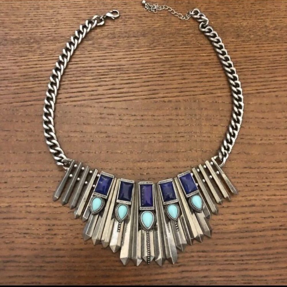 Silver tone semi precious necklace